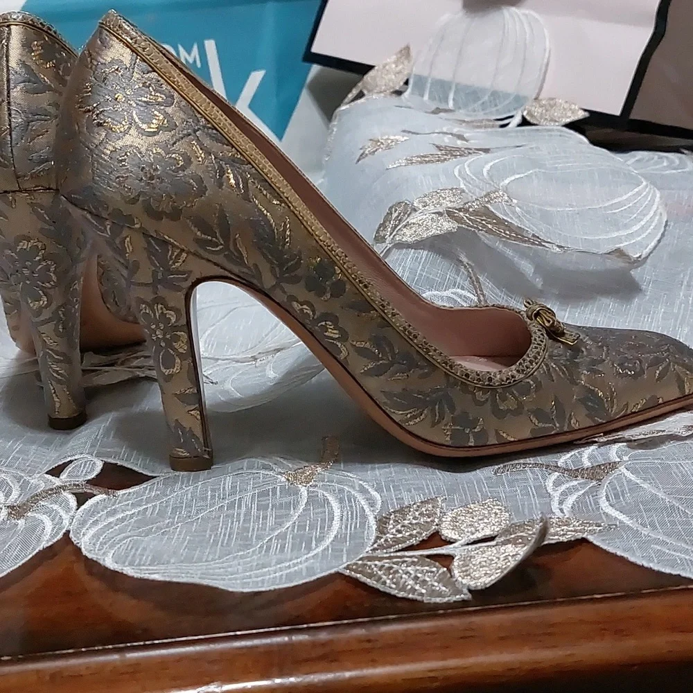 Prada bracade gold/blue pumps - Picture 7 of 7